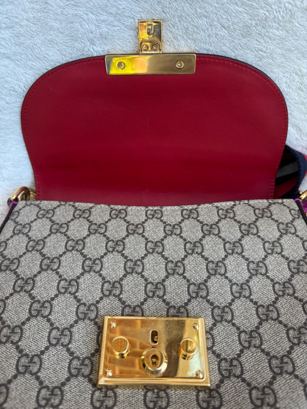 Gucci Supreme Monogram Calfskin Web Medium Padlock Messenger Shoulder Bag - Picture 6 of 15